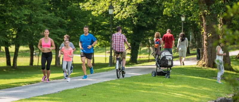 People jogging park